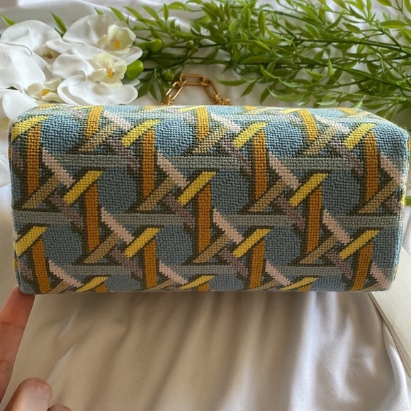 Tory Burch Cleo Basketweave Blue Caning Logo Geo Needlepoint Small Bag - Picture 4 of 15